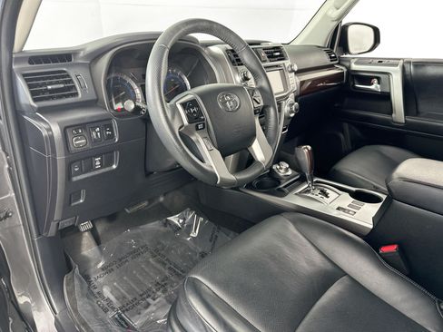 Used 2019 Toyota 4Runner Limited AWD/4WD image 9