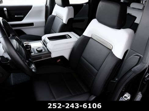 Used 2025 GMC Hummer EV 3X AWD/4WD image 9
