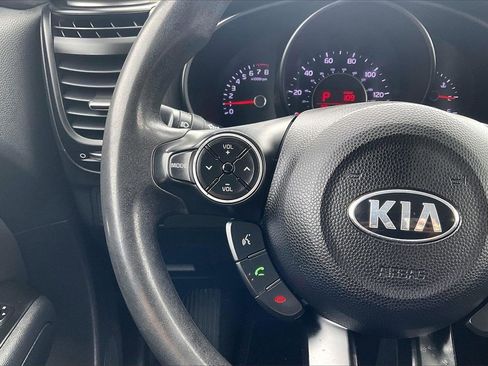 Used 2015 Kia Soul Base image 17