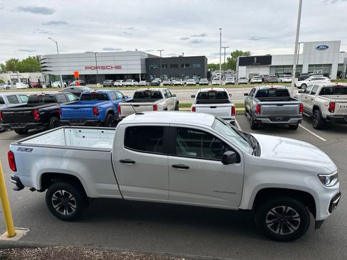 Used 2022 Chevrolet Colorado Z71 w/ Safety Package AWD/4WD image 4