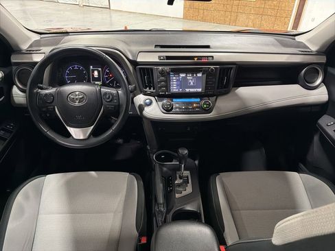 Used 2018 Toyota RAV4 XLE w/ Plus Extra Value Package image 28