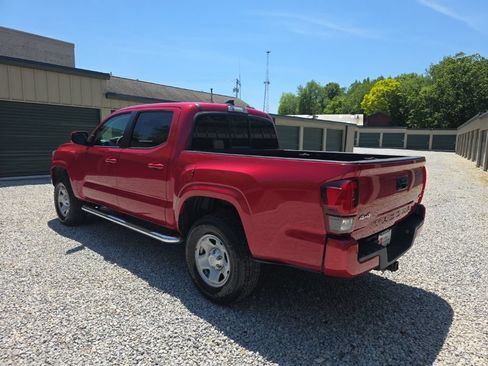 Certified 2019 Toyota Tacoma SR w/ SR Convenience Package AWD/4WD image 4