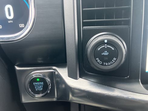 Certified 2022 Ford F150 Lariat w/ Equipment Group 502A High image 27