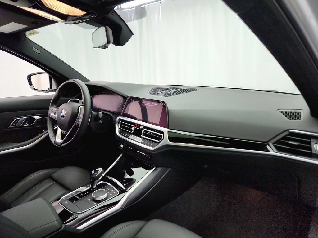 Used 2019 BMW 330i xDrive Sedan w/ Driving Assistance Package AWD/4WD image 26