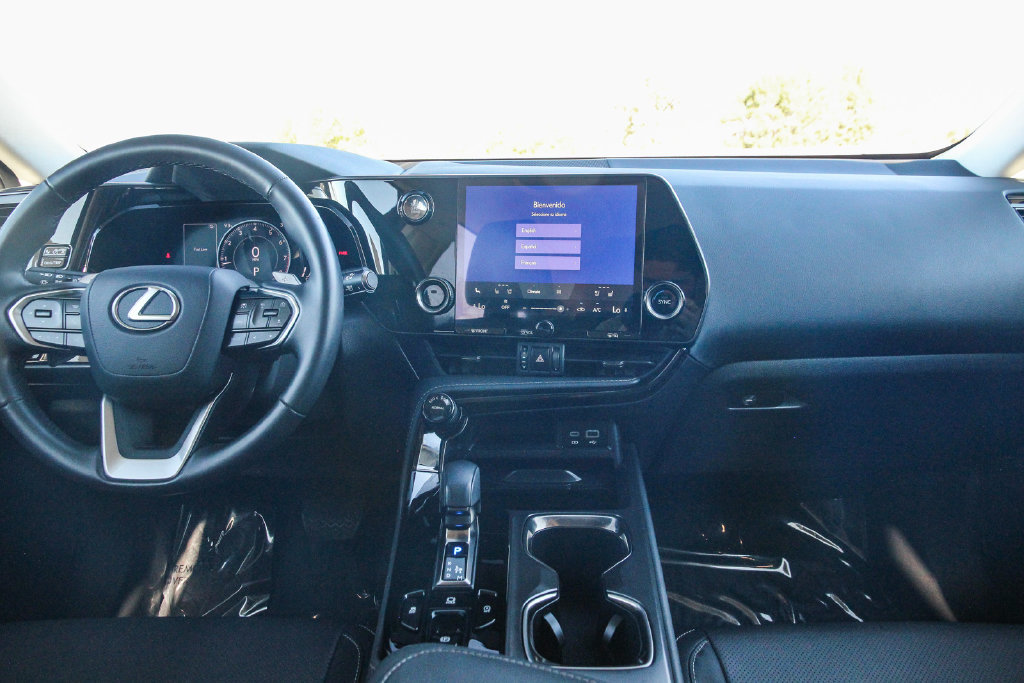 Certified 2025 Lexus NX 250 FWD w/ Premium Package image 13