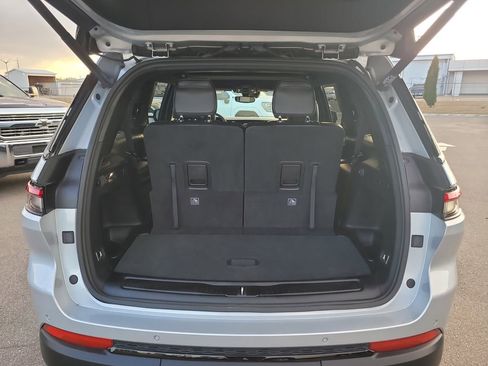 Certified 2024 Jeep Grand Cherokee L Altitude image 8