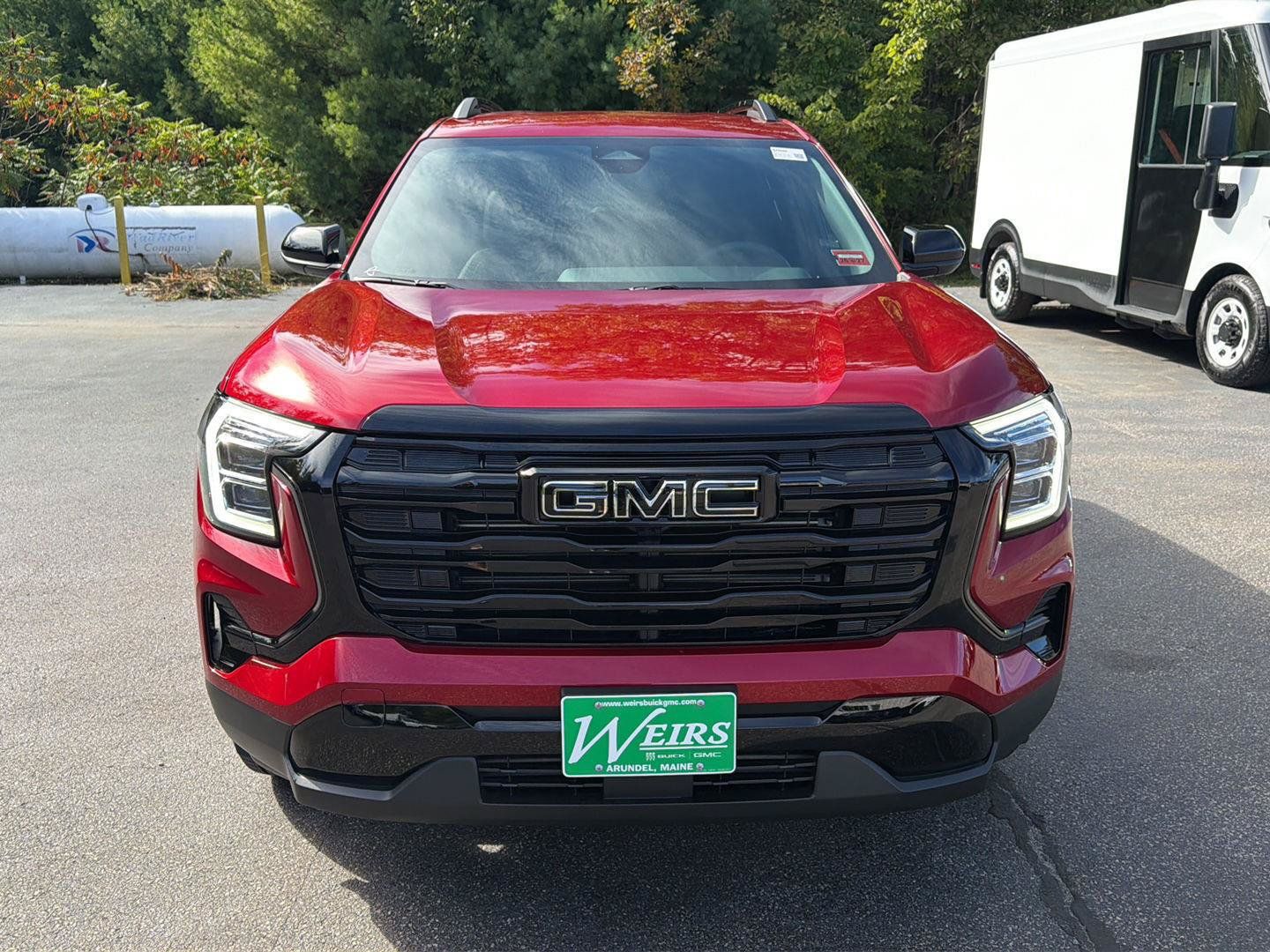 New 2027 GMC Terrain Elevation w/ Elevation Premium Package AWD/4WD image 8