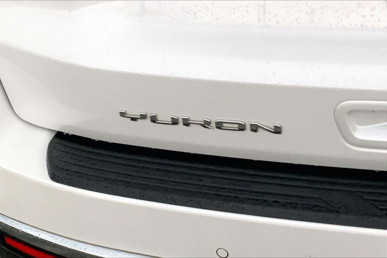 Used 2023 GMC Yukon SLT AWD/4WD image 28