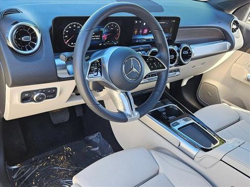 Used 2026 Mercedes-Benz GLB 250 image 10