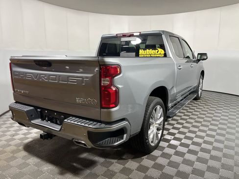 Used 2023 Chevrolet Silverado 1500 High Country w/ Technology Package AWD/4WD image 8