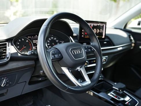 Used 2025 Audi Q5 2.0T Premium AWD/4WD image 17