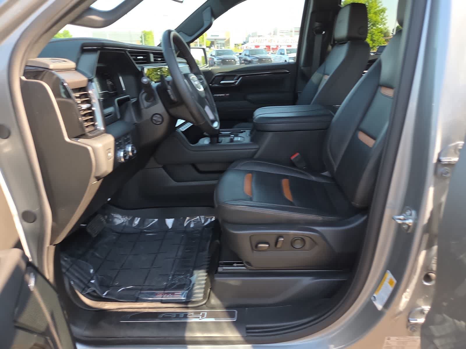 Used 2025 GMC Sierra 1500 AT4 AWD/4WD image 19
