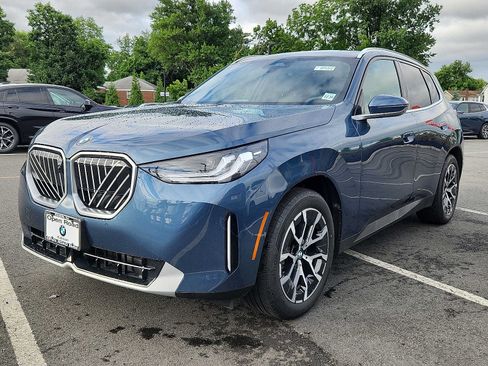 Used 2026 BMW X3 xDrive30i w/ Premium Package AWD/4WD image 3