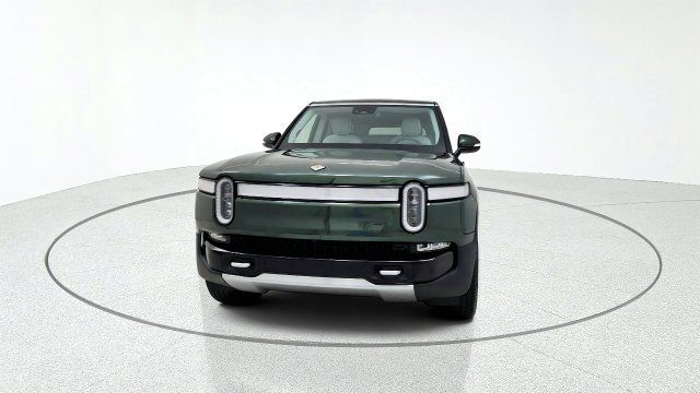 Used 2023 Rivian R1S Adventure Quad AWD/4WD image 2