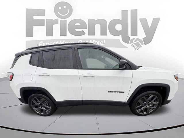 Used 2026 Jeep Compass Limited AWD/4WD image 3