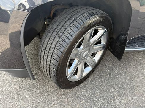 Used 2019 Cadillac Escalade Luxury image 83