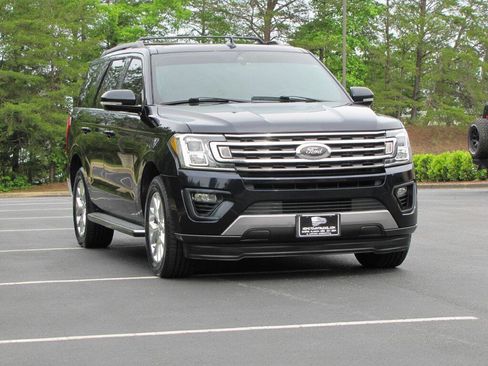 Used 2021 Ford Expedition XLT RWD image 9