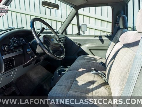 Used 1992 Ford F150 2WD Regular Cab image 2