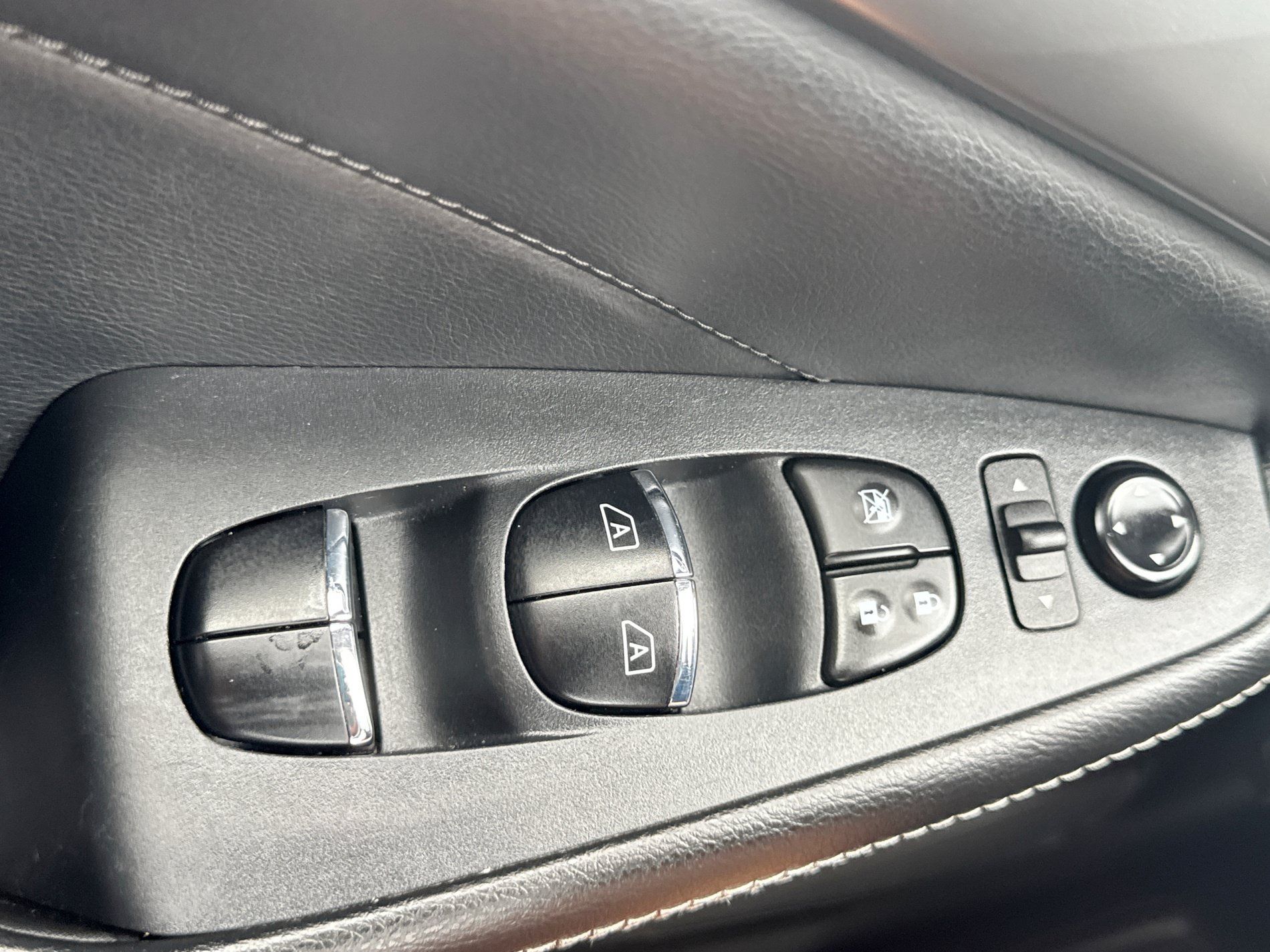 Used 2023 Nissan Maxima SV w/ Floor Mat Group FWD image 22