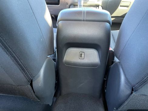 Used 2025 Nissan Sentra SV FWD image 22