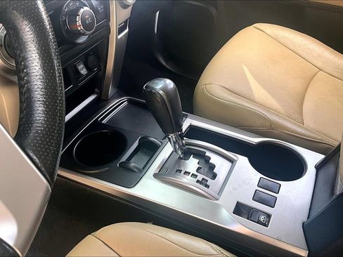 Used 2017 Toyota 4Runner SR5 RWD image 19