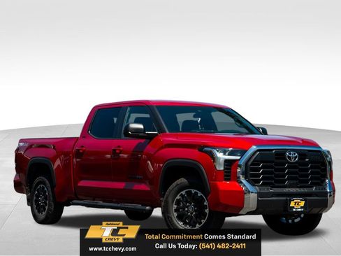 Used 2025 Toyota Tundra SR5 w/ TRD Off-Road Package AWD/4WD image 3