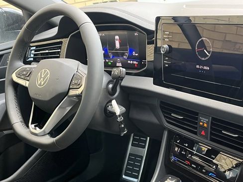 New 2026 Volkswagen Jetta Sport FWD image 5