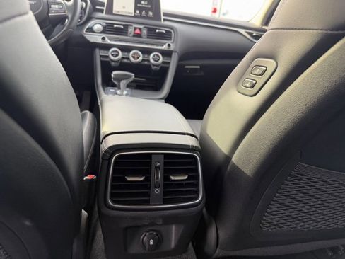 Used 2019 Genesis G70 2.0T Advanced w/ Elite Package image 13