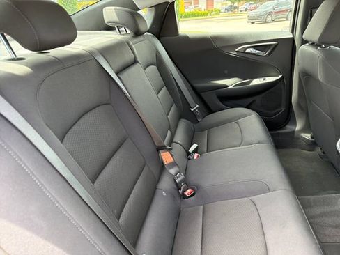 Used 2023 Chevrolet Malibu LT FWD image 29