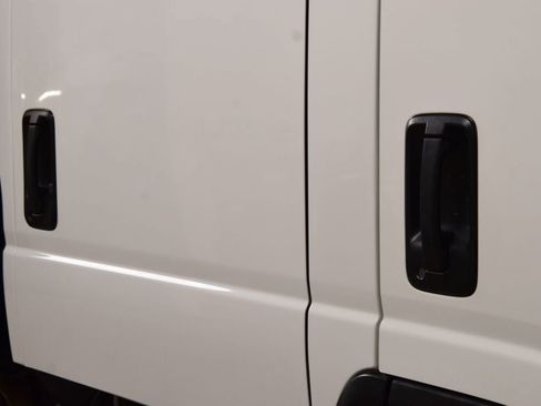 Used 2025 Chevrolet Low Cab Forward 5500XD RWD image 11