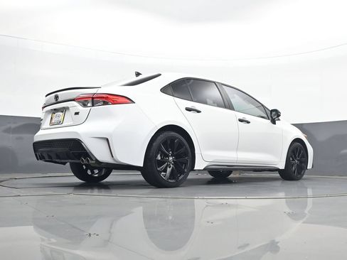 Used 2022 Toyota Corolla SE FWD image 25