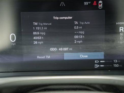 Certified 2023 Volvo XC60 T8 Plus w/ Climate Package AWD/4WD image 40
