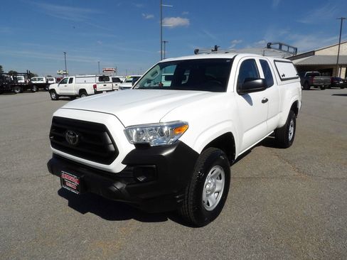 Used 2022 Toyota Tacoma SR image 59