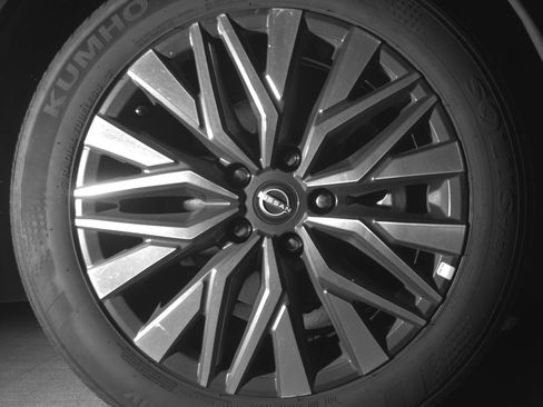 Used 2025 Nissan Altima 2.5 SV image 13