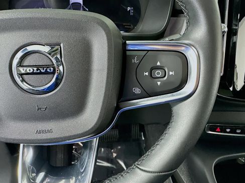 Used 2023 Volvo C40 P8 Recharge Ultimate image 38