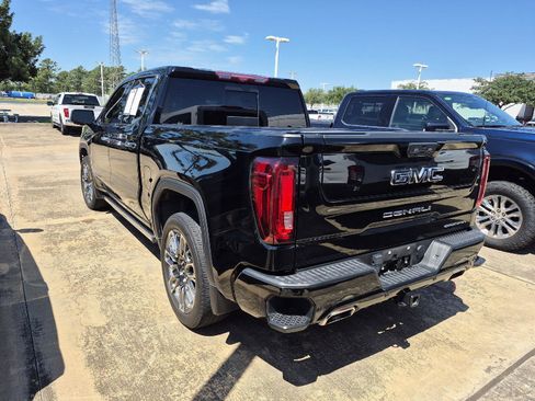 Used 2024 GMC Sierra 1500 Denali Ultimate AWD/4WD image 4