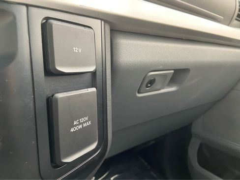 Used 2025 Ford F250 XLT image 31