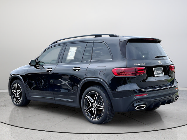 Used 2024 Mercedes-Benz GLB 250 image 4