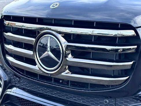 New 2026 Mercedes-Benz GLS 450 4MATIC image 6