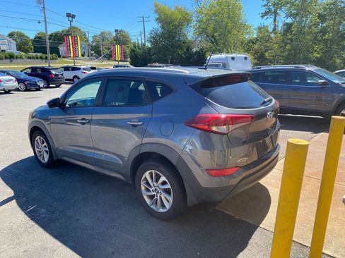 Used 2016 Hyundai Tucson SE w/ Option Group 02 image 8
