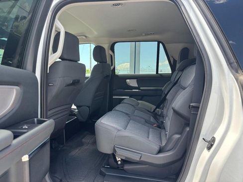 Used 2025 Ford Expedition Max XL AWD/4WD image 14