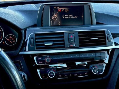 Used 2017 BMW 330e image 15