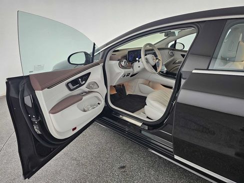 Used 2023 Mercedes-Benz EQS 450+ Sedan image 22
