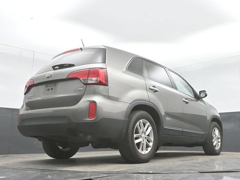 Used 2015 Kia Sorento LX FWD image 32