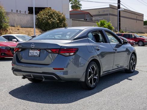 Used 2025 Nissan Sentra SV FWD image 4