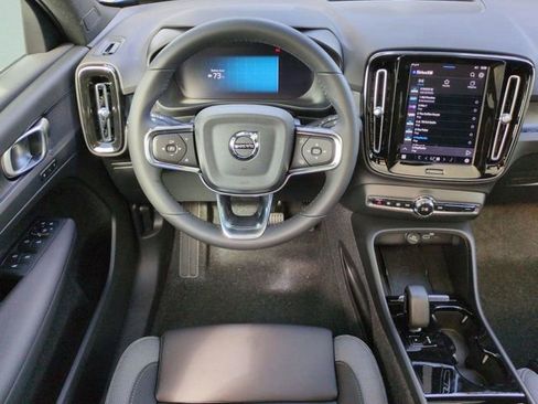 Used 2024 Volvo C40 Recharge Core w/ Climate Package image 12