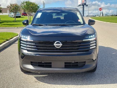 Certified 2025 Nissan Kicks SV FWD image 2