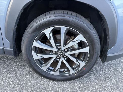 Used 2025 Toyota Corolla Cross XLE FWD image 10