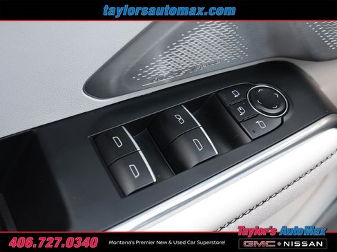 Used 2025 GMC Acadia Denali w/ Super Cruise Package AWD/4WD image 36