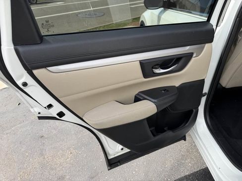 Used 2017 Honda CR-V LX image 14